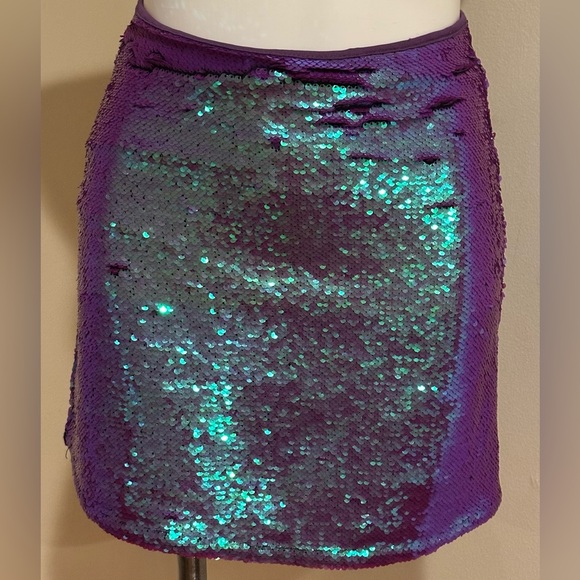 wild fable Dresses & Skirts - Wild Fable Flip Purple Blue Sequence MiniSkirt With blue green black Purse Sz XS
